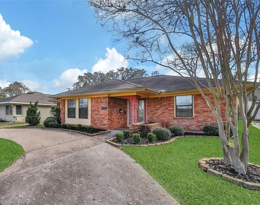 3315 S Braeswood Boulevard - Photo Thumbnail 1