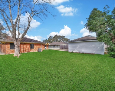 3315 S Braeswood Boulevard - Photo Thumbnail 3