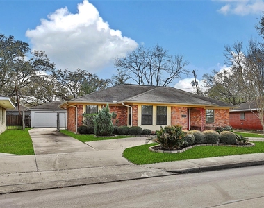 3315 S Braeswood Boulevard - Photo Thumbnail 2