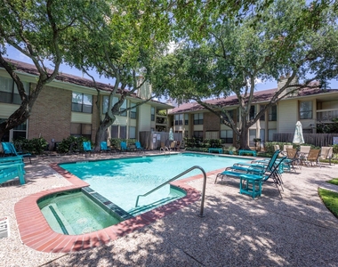 1881 Bering Drive - Photo Thumbnail 24