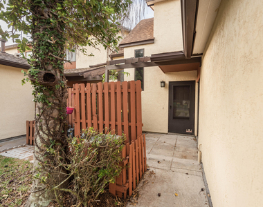 47 Bogart Place - Photo Thumbnail 2