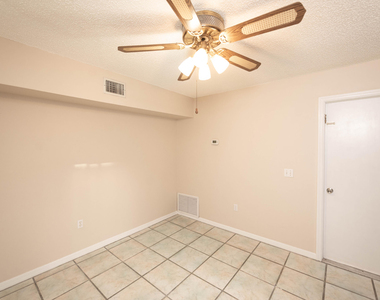 47 Bogart Place - Photo Thumbnail 6