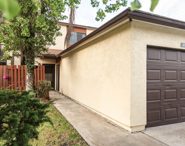 47 Bogart Place - Photo Thumbnail 1