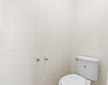 15623 Harris Canyon Lane - Photo Thumbnail 26