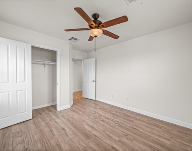 15623 Harris Canyon Lane - Photo Thumbnail 33
