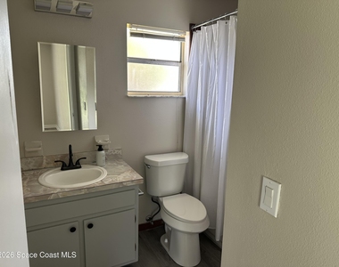 1424 Croftwood Drive - Photo Thumbnail 11