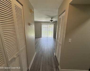 1424 Croftwood Drive - Photo Thumbnail 1