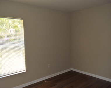 458 Fitzsimmons Street Sw - Photo Thumbnail 15