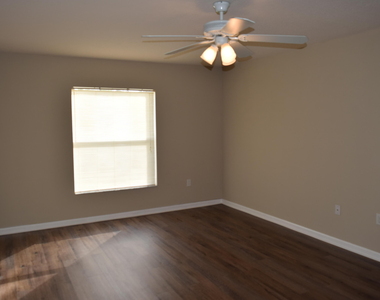 458 Fitzsimmons Street Sw - Photo Thumbnail 17