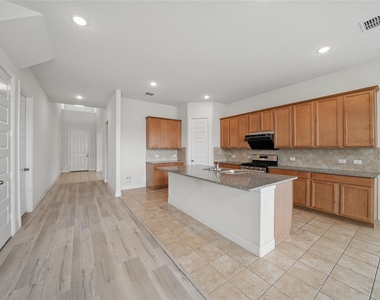3902 Palmer Meadow Court - Photo Thumbnail 12