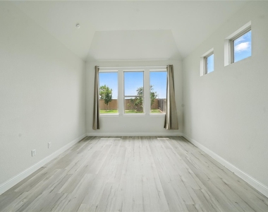 3902 Palmer Meadow Court - Photo Thumbnail 23