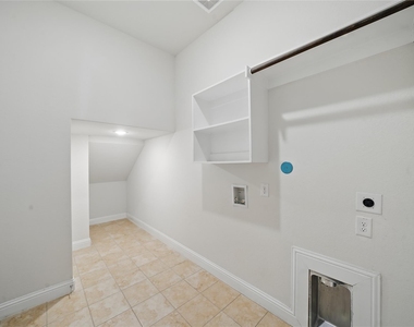 3902 Palmer Meadow Court - Photo Thumbnail 10