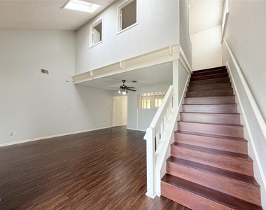 2535 Planters Row - Photo Thumbnail 16