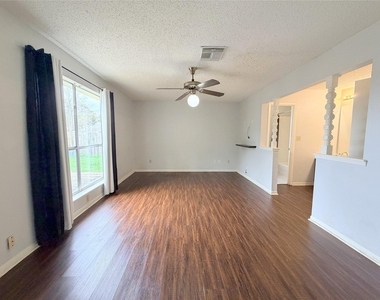 2535 Planters Row - Photo Thumbnail 11