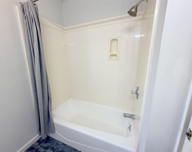 2535 Planters Row - Photo Thumbnail 22