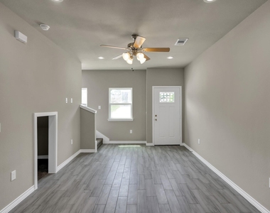 11756 White Cedar Street - Photo Thumbnail 17