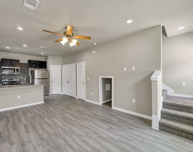 11756 White Cedar Street - Photo Thumbnail 8