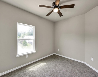 11756 White Cedar Street - Photo Thumbnail 15