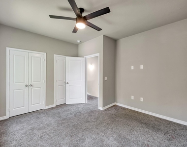 11756 White Cedar Street - Photo Thumbnail 11