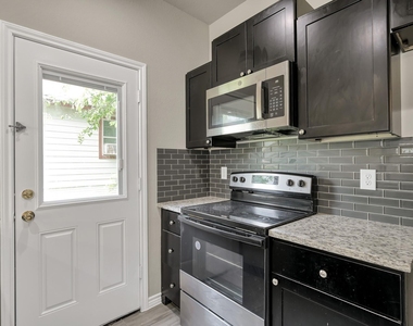 11756 White Cedar Street - Photo Thumbnail 6