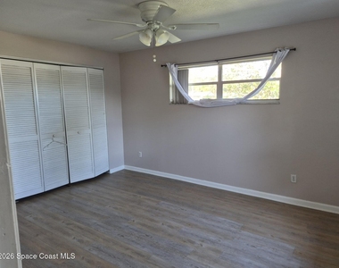 2720 Wright Avenue - Photo Thumbnail 7