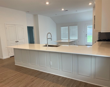 2706 Lemonwood Lane - Photo Thumbnail 9