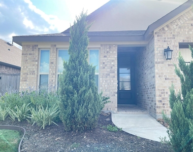 2706 Lemonwood Lane - Photo Thumbnail 2