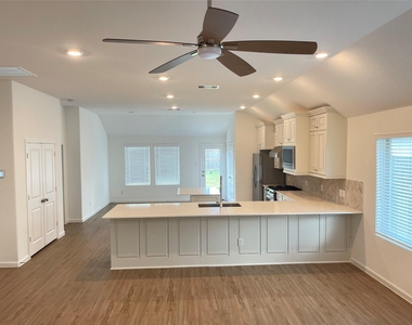 2706 Lemonwood Lane - Photo Thumbnail 12