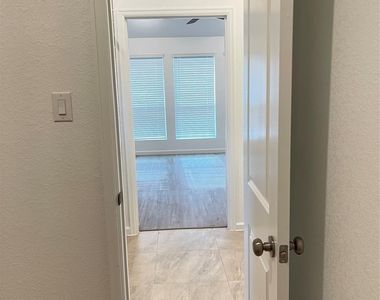 2706 Lemonwood Lane - Photo Thumbnail 29