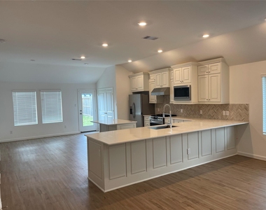 2706 Lemonwood Lane - Photo Thumbnail 11