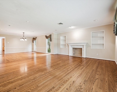 5505 Holly Springs Drive - Photo Thumbnail 10