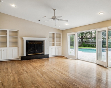 5505 Holly Springs Drive - Photo Thumbnail 3