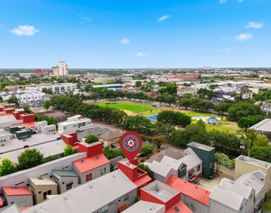 2934 Commerce Street - Photo Thumbnail 24