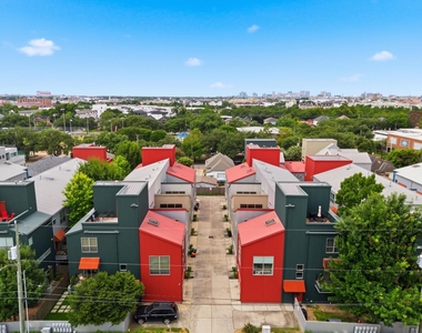 2934 Commerce Street - Photo Thumbnail 26