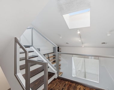 2934 Commerce Street - Photo Thumbnail 23