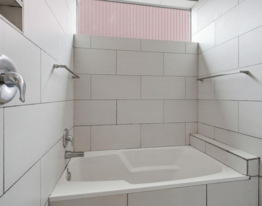 2934 Commerce Street - Photo Thumbnail 22