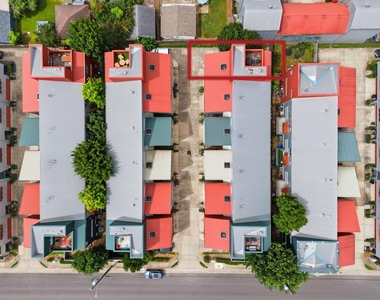 2934 Commerce Street - Photo Thumbnail 38
