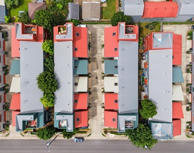 2934 Commerce Street - Photo Thumbnail 37