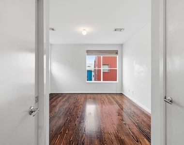 2934 Commerce Street - Photo Thumbnail 17