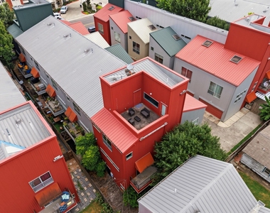 2934 Commerce Street - Photo Thumbnail 25