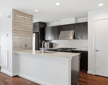 2934 Commerce Street - Photo Thumbnail 11