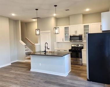 6714 Parker Grove Lane - Photo Thumbnail 6
