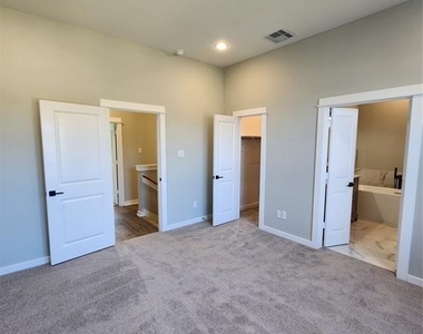 6714 Parker Grove Lane - Photo Thumbnail 15