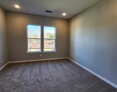 6714 Parker Grove Lane - Photo Thumbnail 24