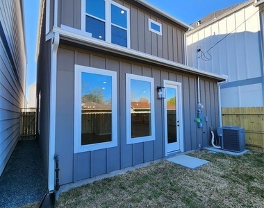 6714 Parker Grove Lane - Photo Thumbnail 26