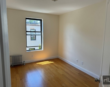 West 11th Street - Photo Thumbnail 1