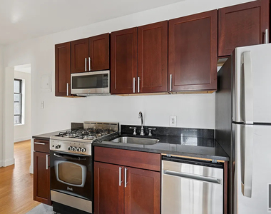 West 11th Street - Photo Thumbnail 2