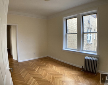 West 13 Street - Photo Thumbnail 1
