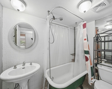 3131 Cummins Street - Photo Thumbnail 22
