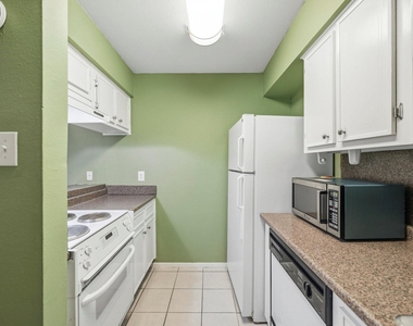 3131 Cummins Street - Photo Thumbnail 9